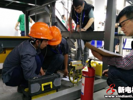 全國電梯維修工職業(yè)技能競賽開賽 會修電梯還要會哄人