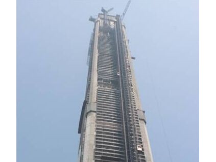 全球最高通道塔--天津117項(xiàng)目順利封頂