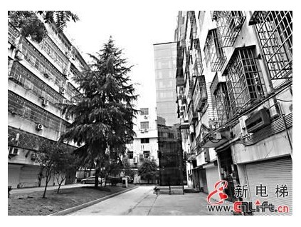 孝順兒子買下整單元 為父母安裝直達(dá)5層的電梯