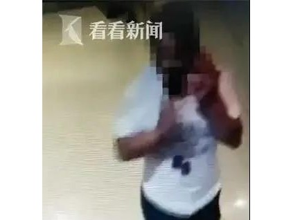 福建泉州：電梯驚現(xiàn)“撒尿男”、小區(qū)高空墜物砸毀私家車……這些行為令人不恥！