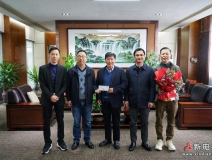 浙江湖州南潯區(qū)、練市鎮(zhèn)政府助力恒達(dá)富士電梯虎年新春開復(fù)工順利進(jìn)行