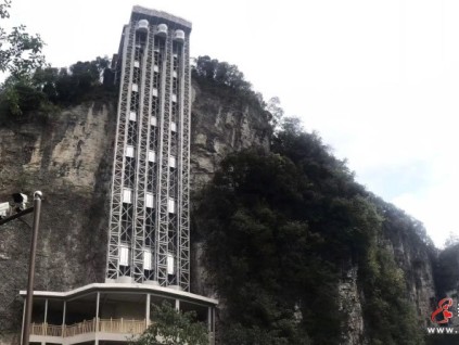 暑期必打卡！萊茵電梯“魔法通道”帶你解鎖景區(qū)隱藏美景